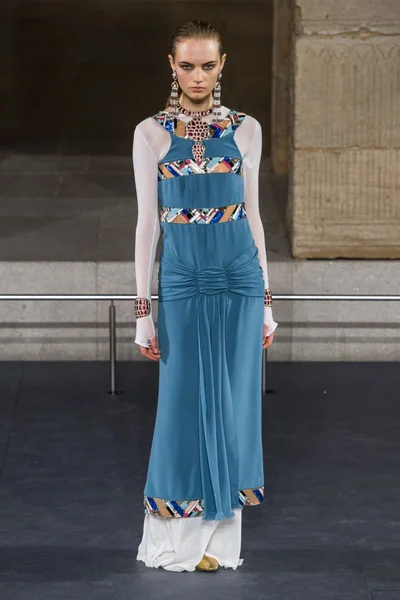 Look 71